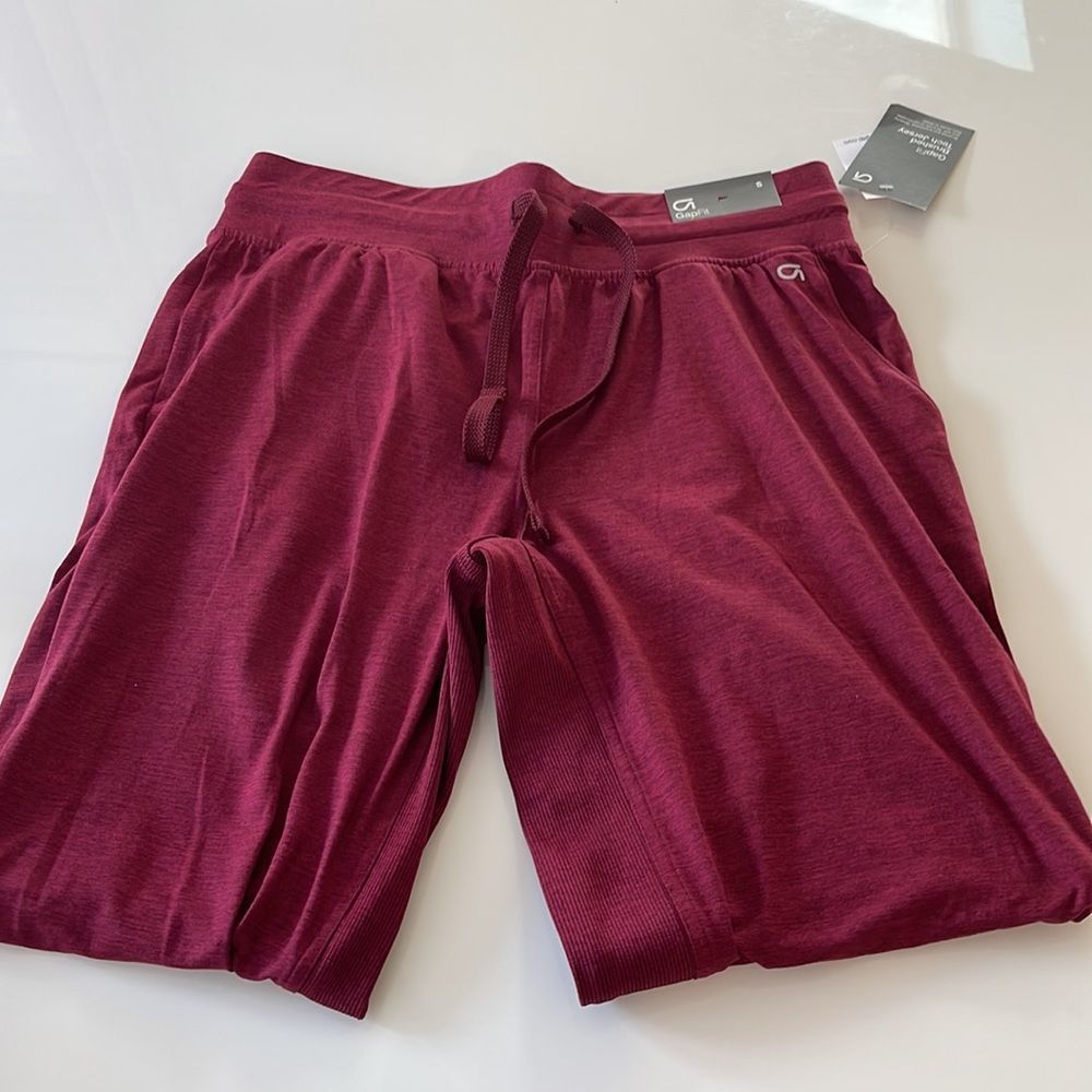 NWT Gapfit Pants - Picture 5 of 7